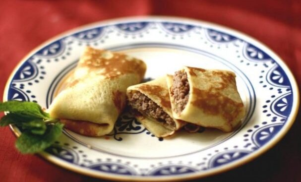 Достаточно легко приготовить блинчики с мясом, рецепт самый вкусный мы подобрали для того, чтобы порадовать наших читателей.