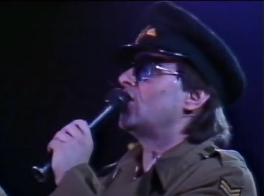  Крис де Бург в роли шпиона