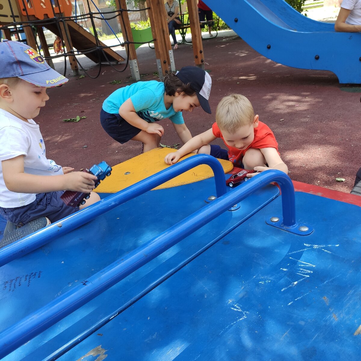 Обмен машинками.