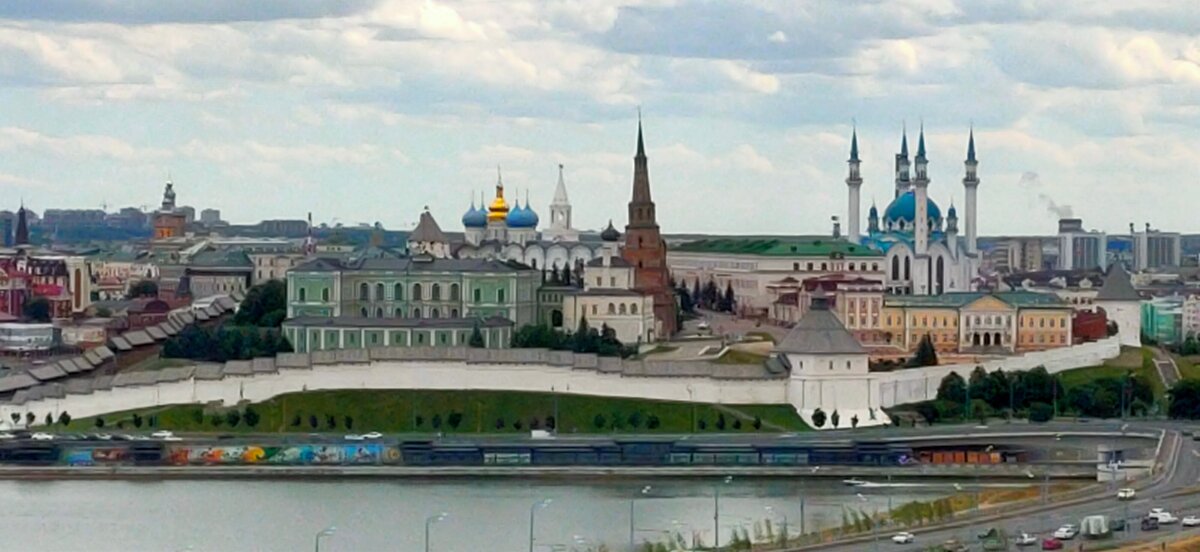 А вот он вблизи