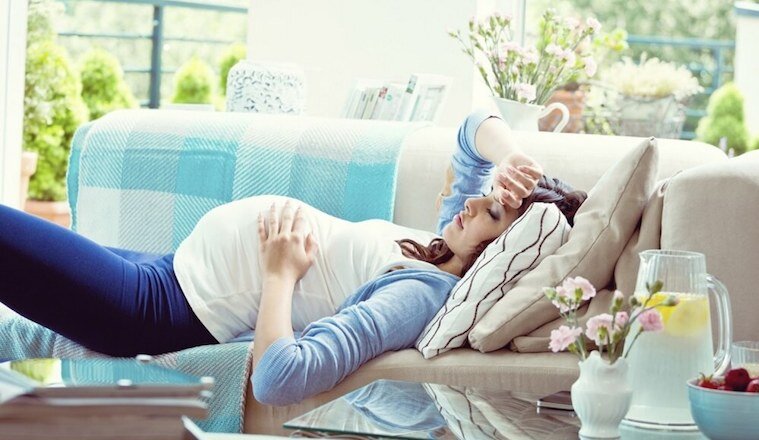 Правильные советы акушера по питанию, образу жизни при ВСД очень важны. Сон должен быть не менее 9 часов, рацион питания составляется индивидуально, умственные и физические перегрузки недопустимы.