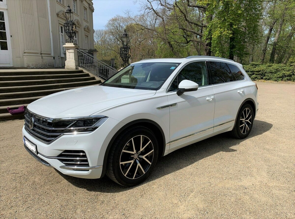 Машина в отличном состоянии. Посмотрите на состояние ЛКП. 