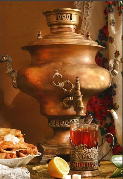 Вода в самоваре не остывала и пить чай можно было весь вечер
