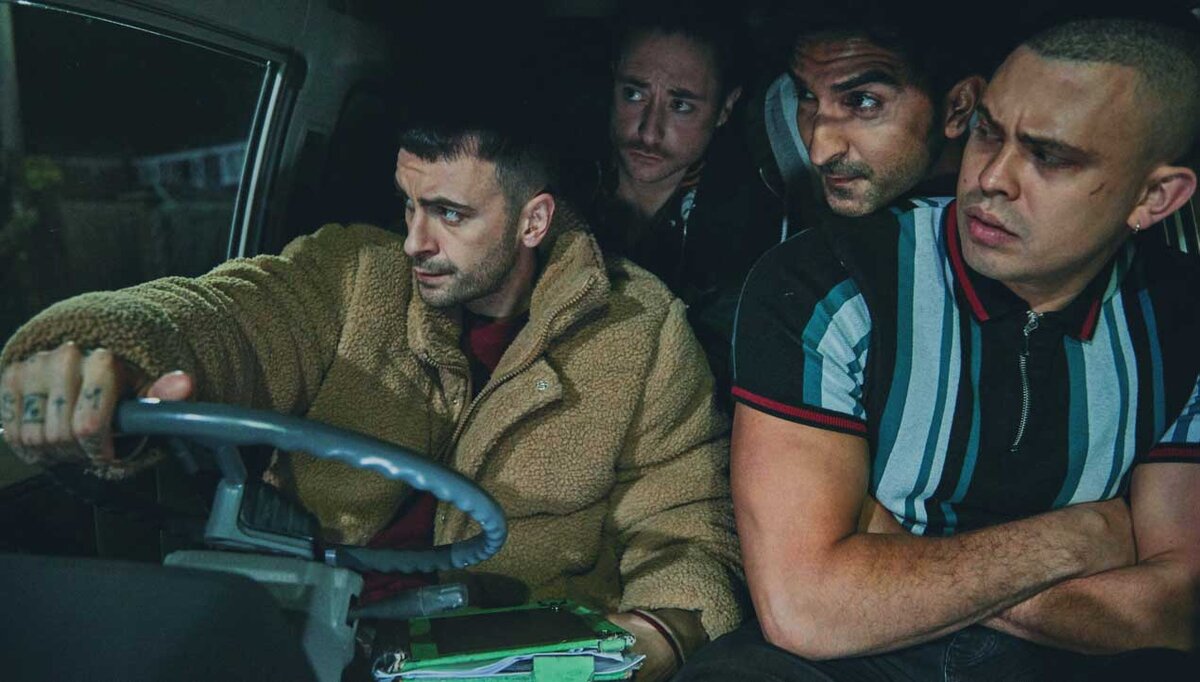 Мне больше всех запомнился Томмо (слева  вверху),  эдакий мачо, предоставляющий секс услуги сомнительного содержания. Что такое внутренний карман,  мне до сих пор интересно. Он вам никого не напоминает?