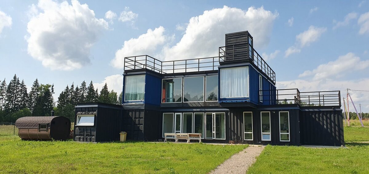 Отель из контейнеров. Фото derevnya.com