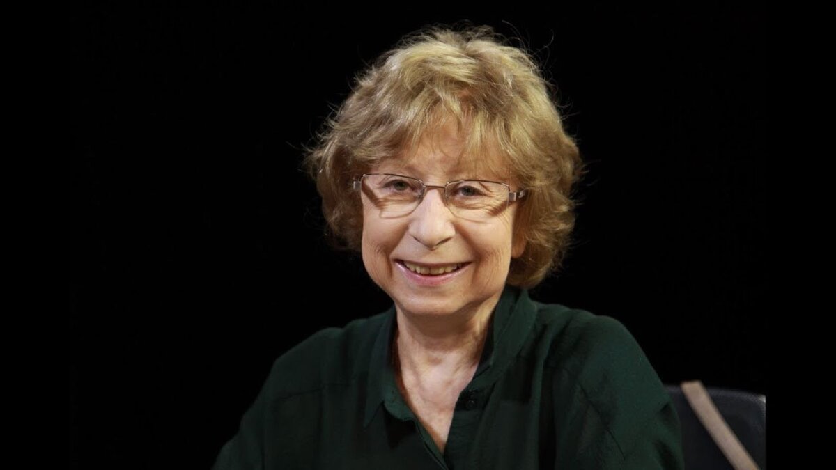 Актриса Лия Ажеджакова. Источник Яндекс картинки