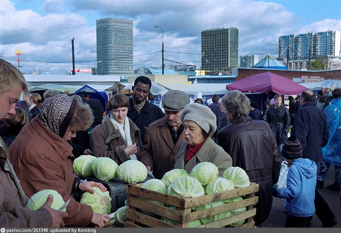 Москва 90 фото