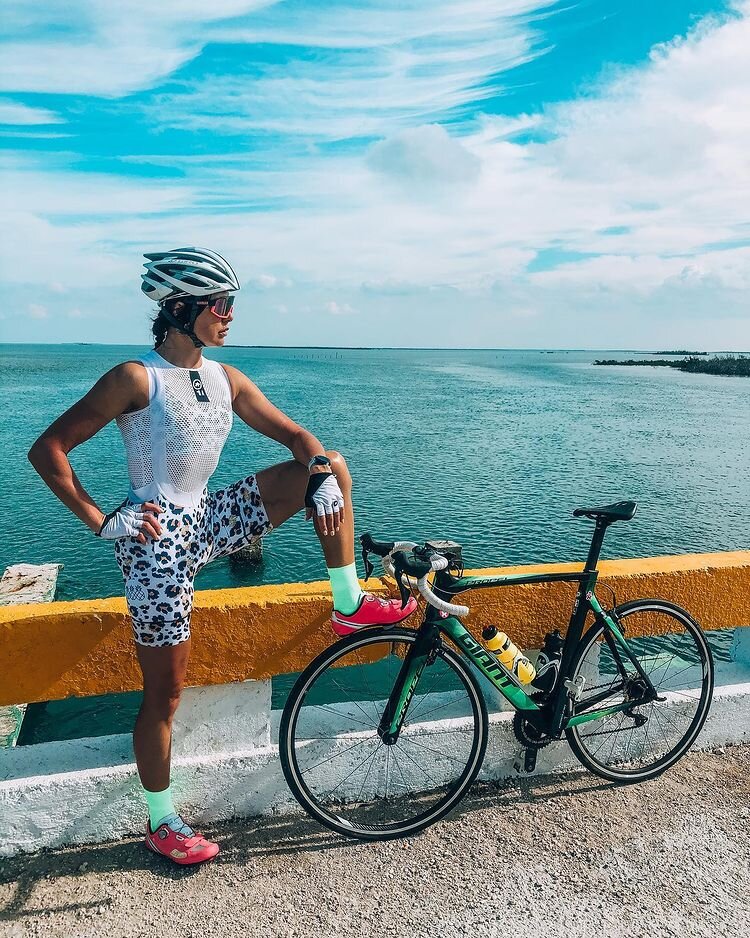 Это с виду все такие худые, а едят эти фитнес модели за десятерых