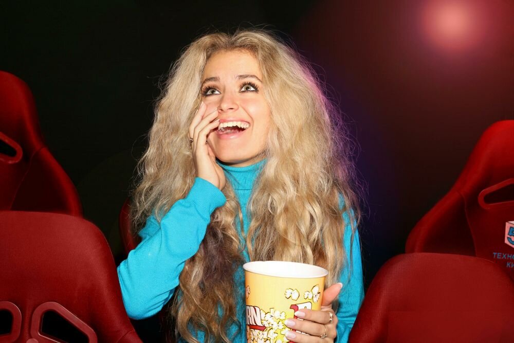 Кинотеатры смогут по собственному желанию устанавливать запрет на пронос в кинозалы продуктов питания и напитков. 