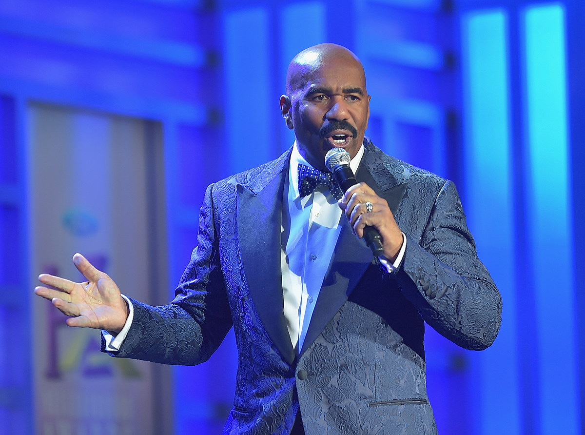 Это Стив Харви, кстати