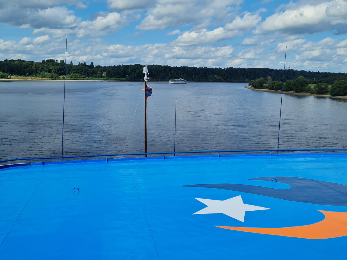 Не лебединая песня речного круизного теплохода «Лебединое озеро ...