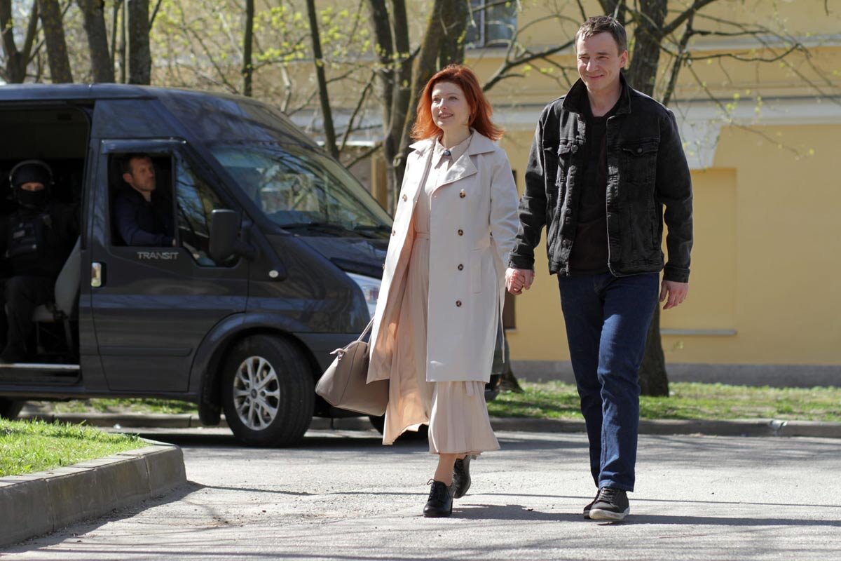 Эмилия Спивак и Григорий Чабан, кадр из сериала «Вопреки очевидному».  Фото из Яндекс.картинки. 