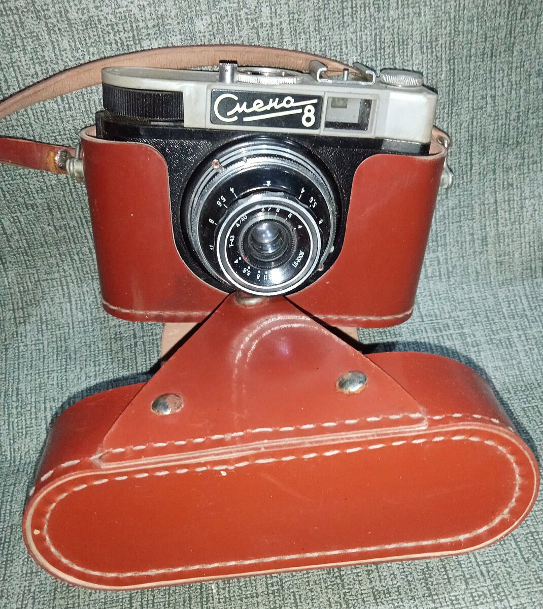 Фотоаппарат «Смена-8», СССР. Стоимость этого лота на мешке 800 рублей. Фото: meshok.net