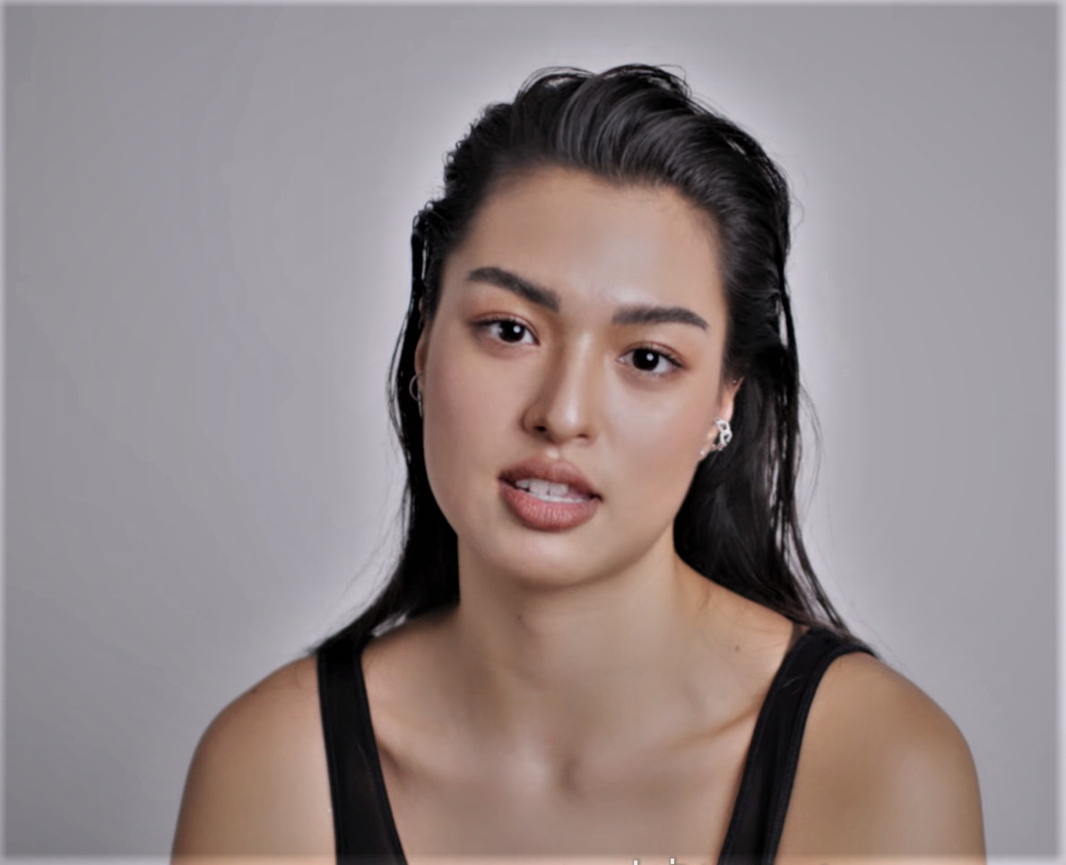 Тайская Аня с минимумом макияжа