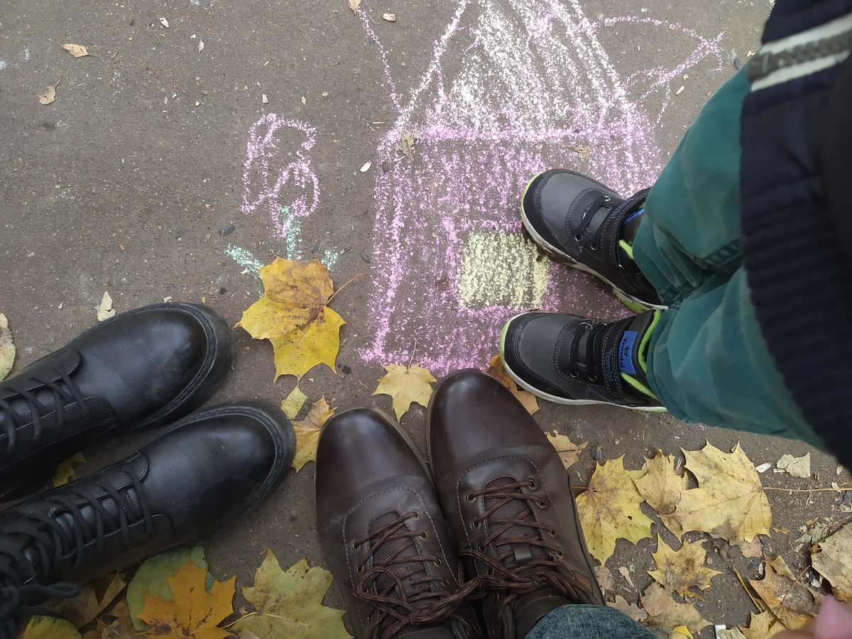 Фото личный архив автора (я, Ваня, Демид) 