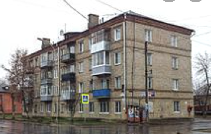 Вот в таком доме пенсионерка приобрела квартиру(фото из интернета).