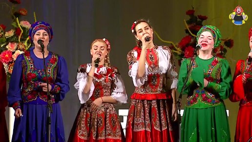 Ансамбль калина ах ночь. Ансамбль Митрофановна. Ансамбль Калина голубая ночь. Ансамбль Митрофановна Челябинск состав