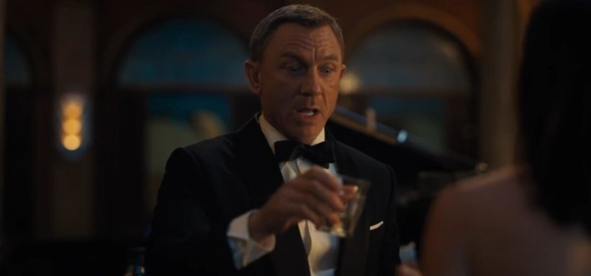 Н время умирать. Н время умирать. Рами малек 007. Н время умирать. Дэниел крейг джеймс бонд 2021.