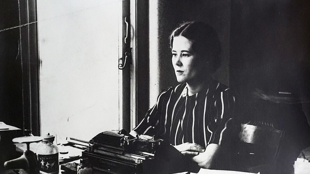 Памела Хэнсфорд Джонсон, автор романов "Кристина" и "Особый дар"