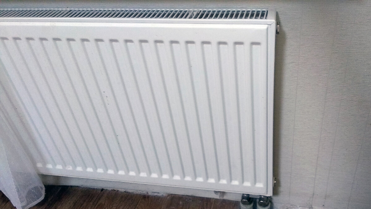 Радиатор отопления с нижним подключением