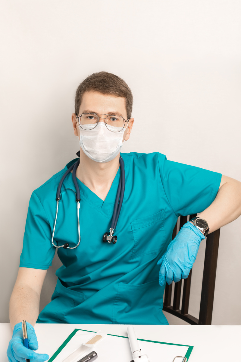 Врач педиатр