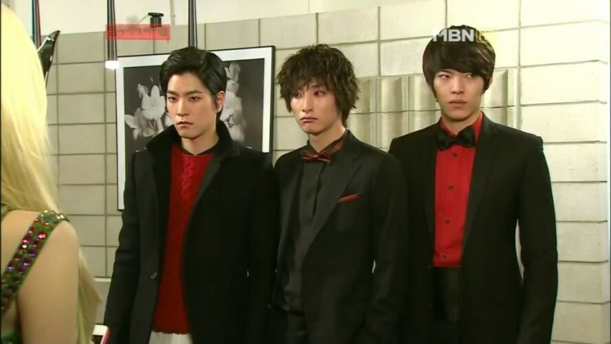 ли су хек идол вампир. айдол вампир. ли су хек идол вампир. ли су хек идол вампир. вампир-айдол (2011).