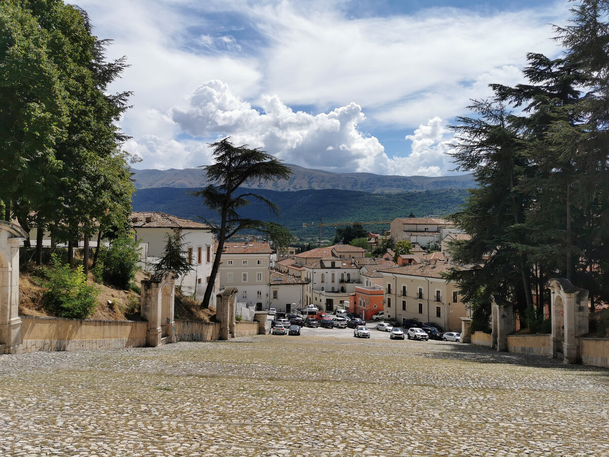 Итальянский регион Абруццо: город Л'Акуила