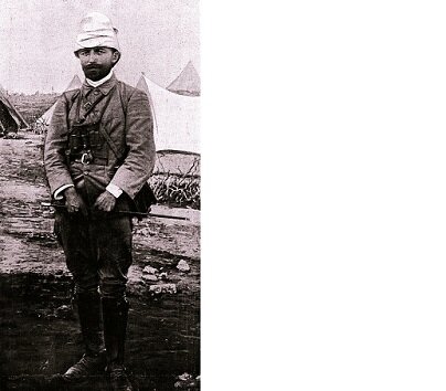 Здесь и далее по тексту размещены наиболее известные изображения Энвер-паши