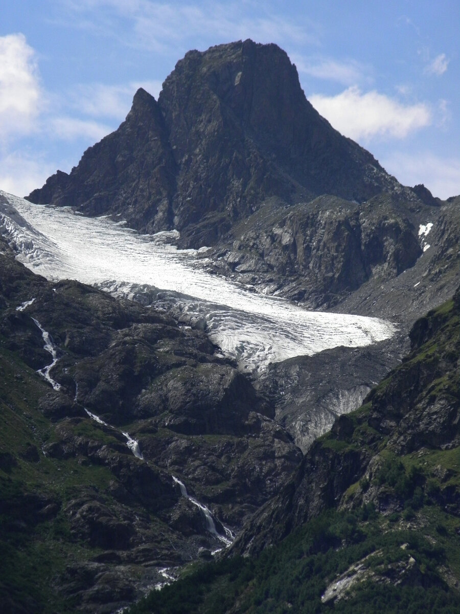 Алибекское ущелье (август 2012 года)
