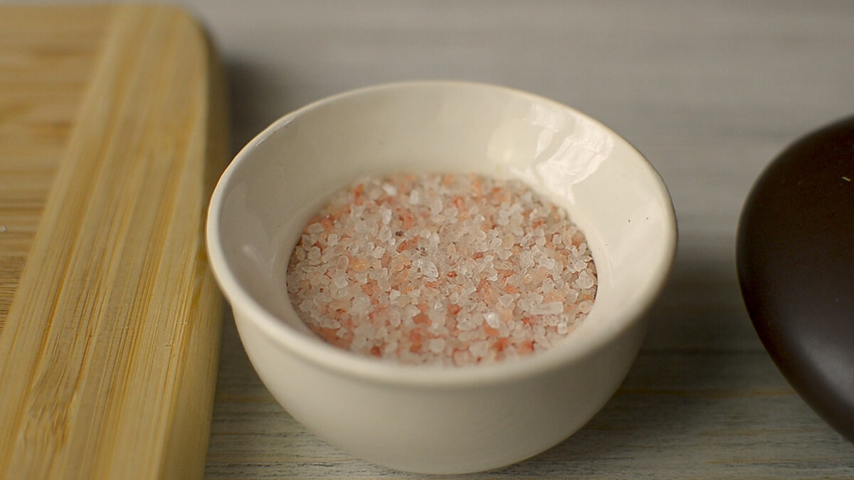 Быстрый завтрак практически из ничего, в форме: просто багет, яйцо и ...