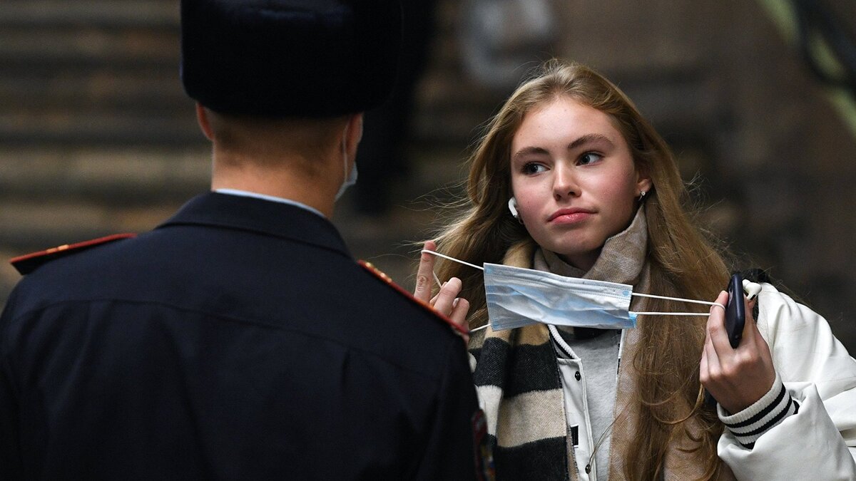    Рейд по соблюдению масочного режима в метрополитене© РИА Новости . Александр Кряжев