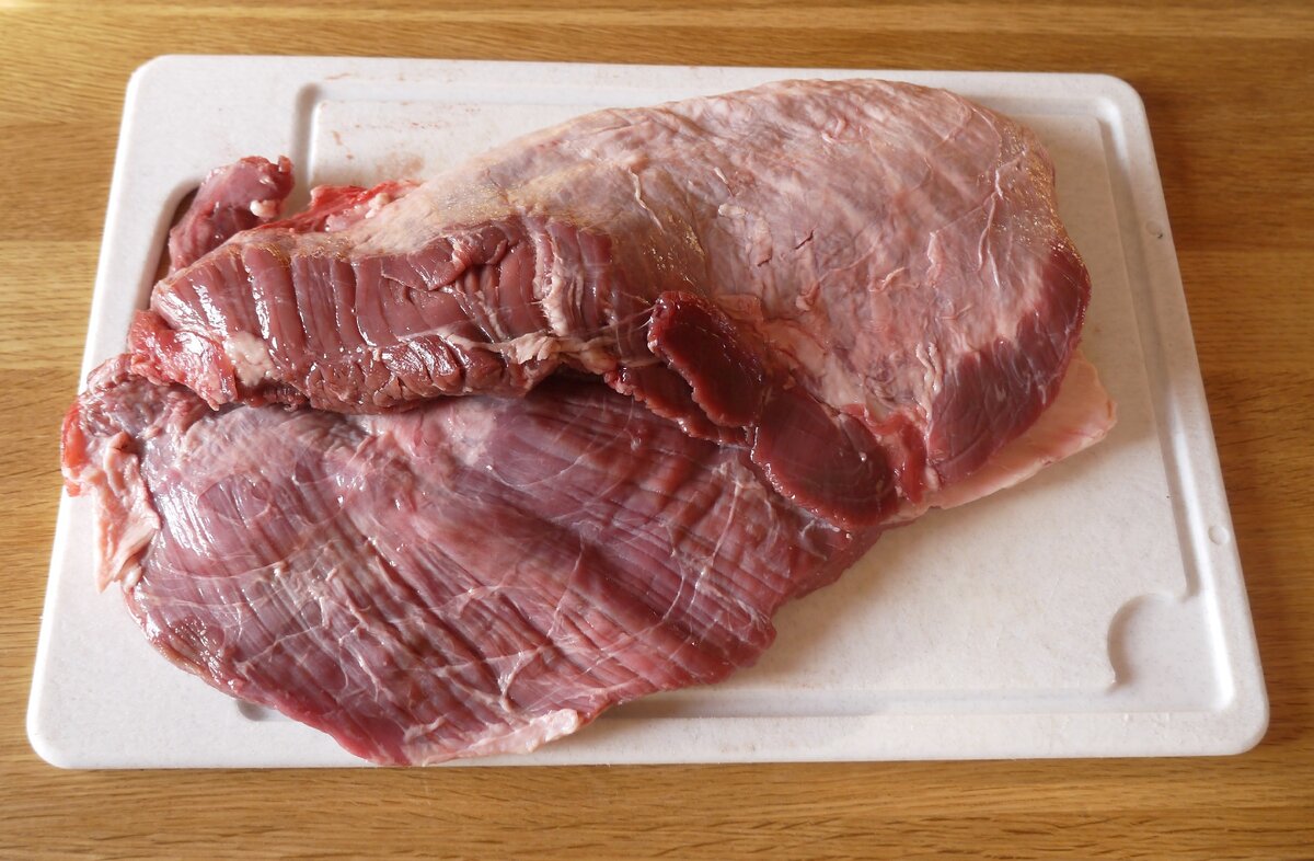 Какое мясо лучше для мяса по французски. Пашина часть говядины. Говядина мясо фаршина. Части говядины для фарша. Тушёное мясо части мяса.