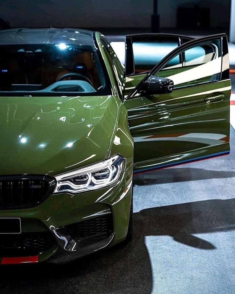 BMW m5 Urban Green