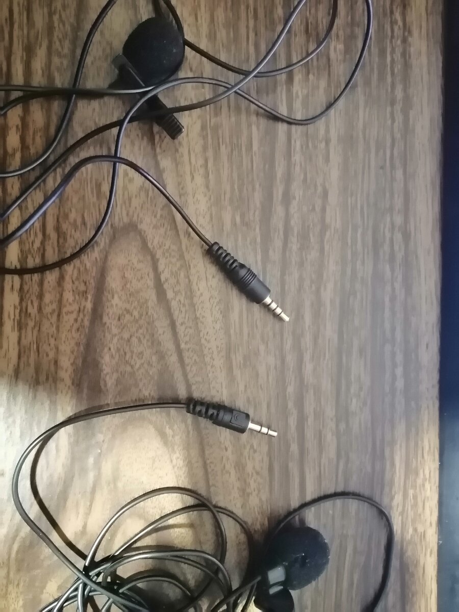 Два одинаковых на вид 3.5мм микрофона но разных по своим рабочим качествам