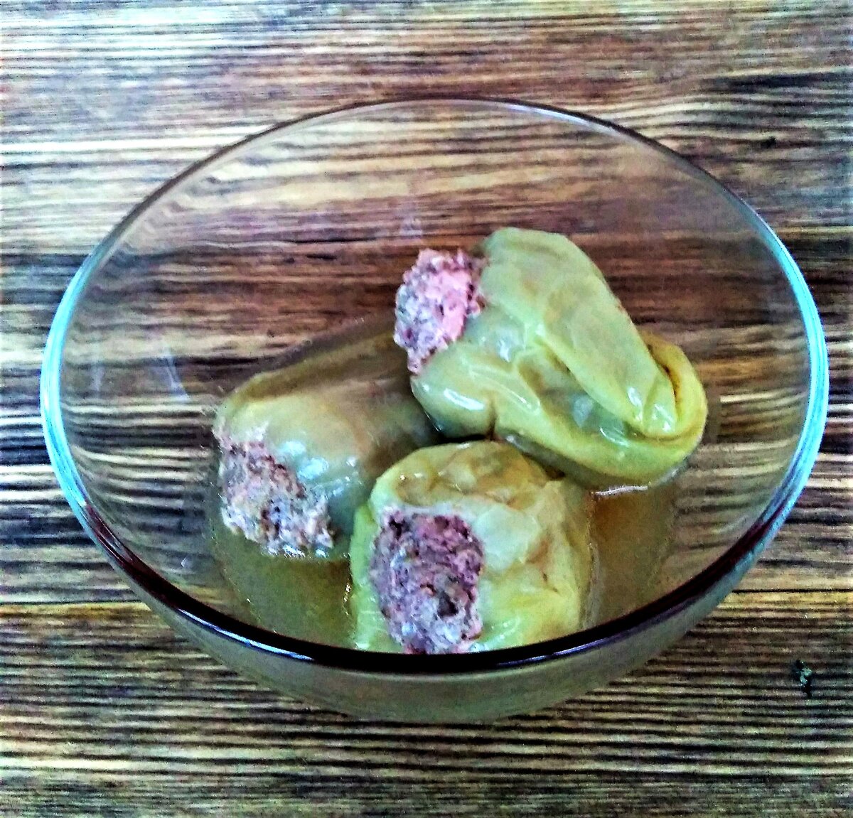 Салат с хрустящими баклажанами по грузински. Кето меню в кафе. Салат из печеного перца. Перец на гриле. Салат из сладкого перца.