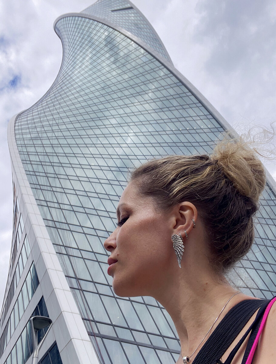 Как 🧬 ....гуляя по Москве