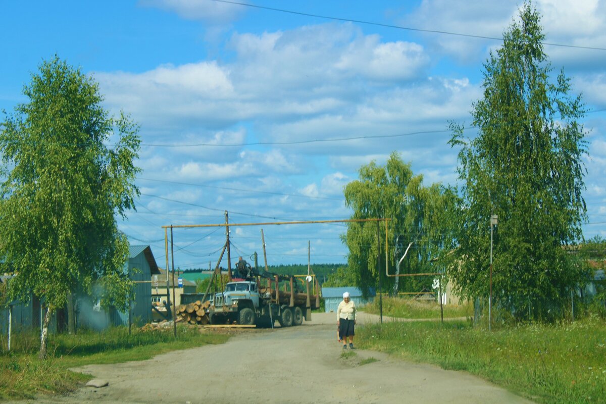 Русские Алгаши – старинное село Чувашии, заехали и посмотрели на обстановку  внутри села, показываю | Под зонтиком | Дзен