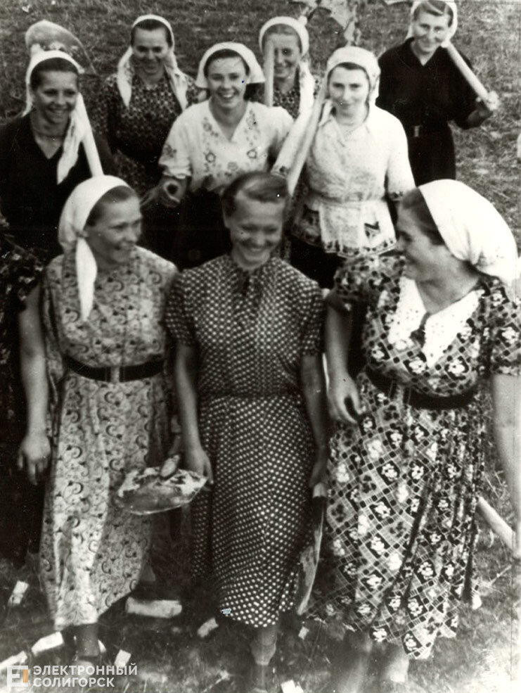 Митинг по закладке памятного камня "Здесь заложен город Ново-Старобинск", 10 августа 1958 г.