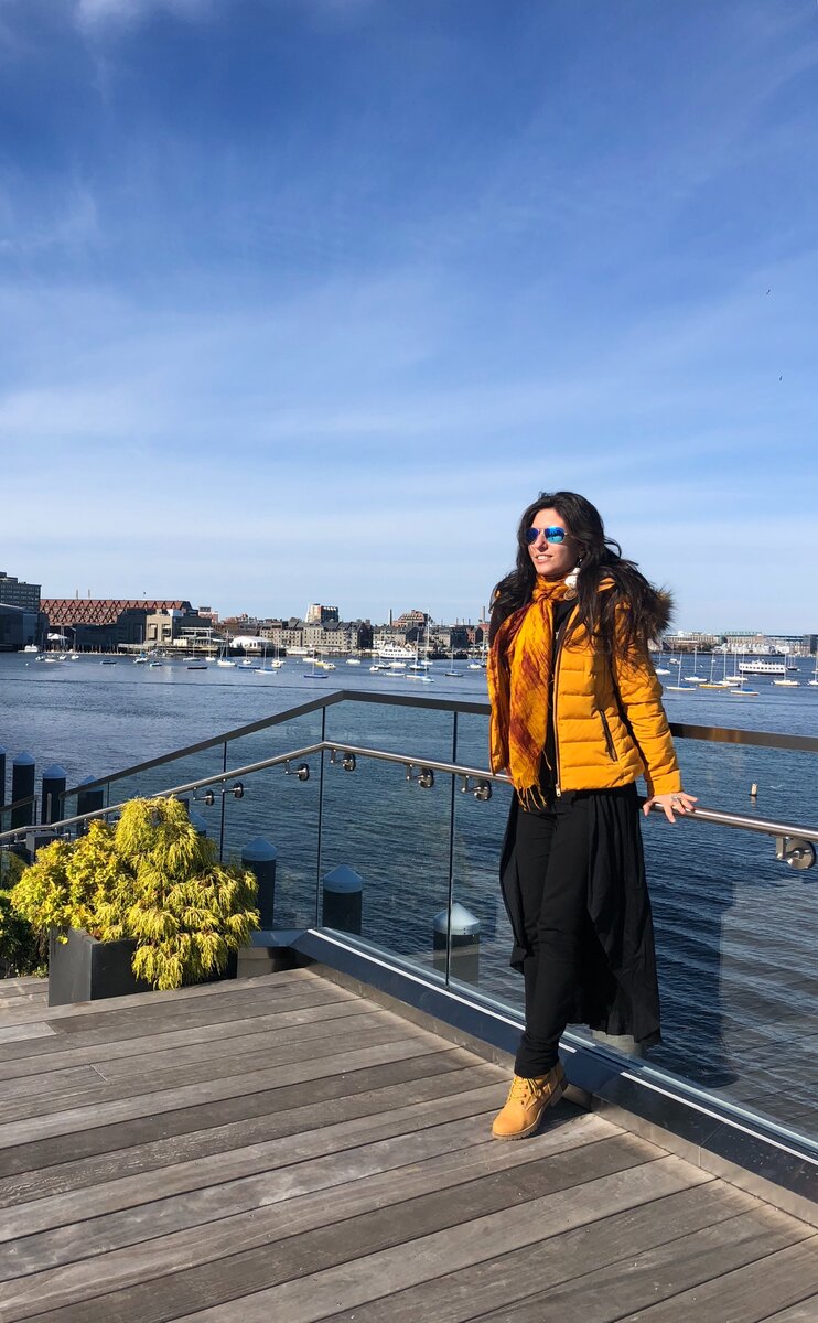 Даже с малым количеством вещей можно выглядеть стильно и не ощущать нехватки чего бы то ни было