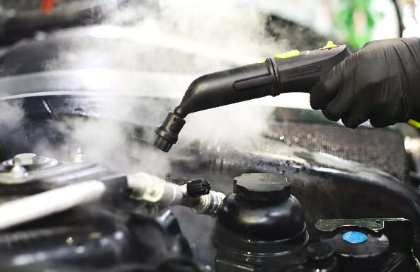 Так в целом выглядит мойка двигателя паром.