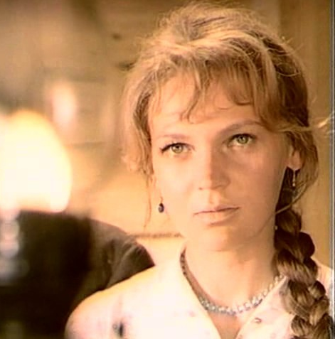 Людмила Шляхтур в сериале «Тени исчезают в полдень»