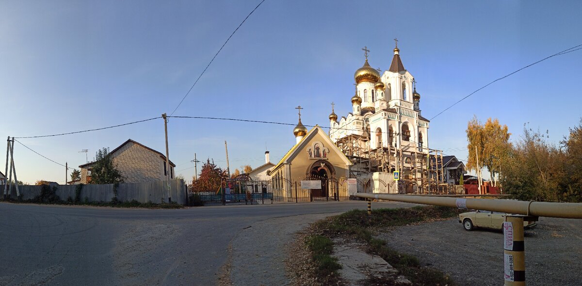 Церковь в дачном посëлке. 