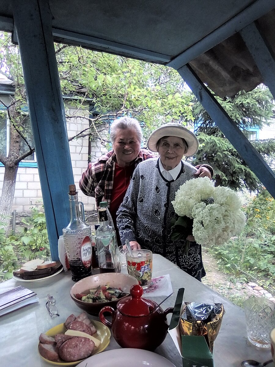 Любовь Николаевна и Любовь Мартыновна (талантливый поэт и талантливый чтец)