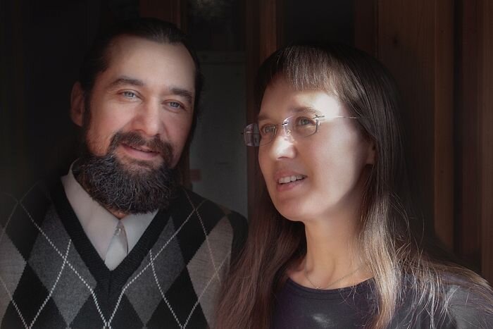 Супруги Ким