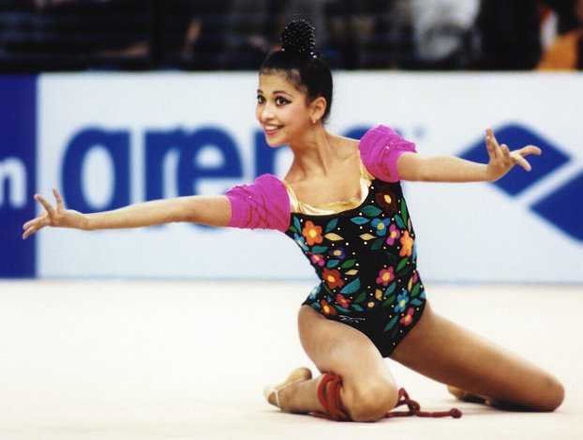 Яна Батыршина - одна из самых ярких представительниц российской художественной гимнастики.