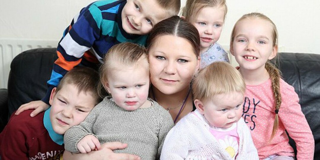 Беремена 7 ребёнком.Кормить детей не чем! *нечего люди не бросят*буду рожать.