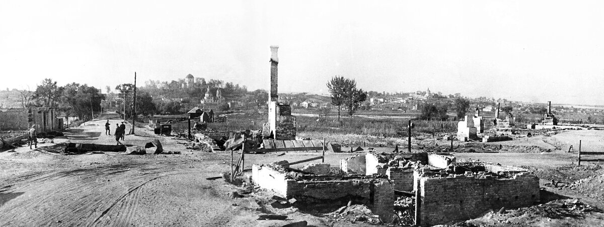 Развалины Дорогобужа. 1943 г. 