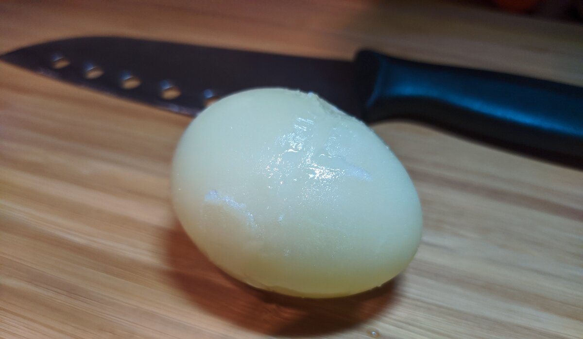 Замёрзшее яйцо похоже на варёное