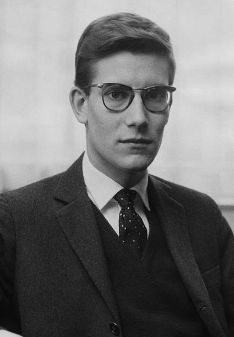 Юный Сен Лоран. Фото из открытых источников