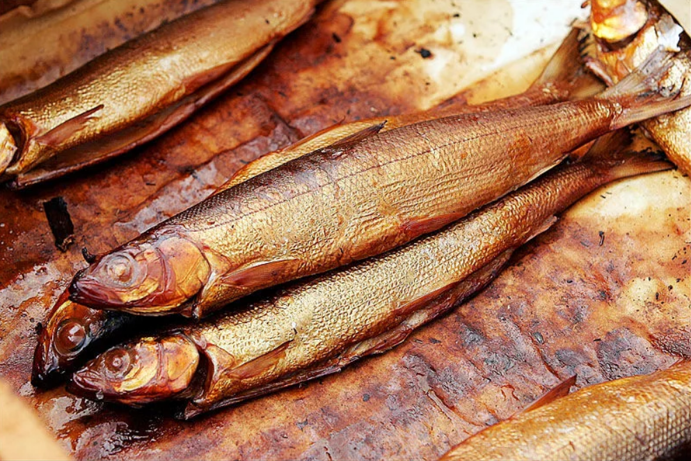 Омуль холодного копчения. Рыба байкала омуль. Как выглядит омуль. Как выглядит омуль. Как выглядит омуль.